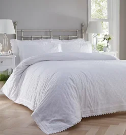Balmoral White Super King Duvet Cover And Pillowcases