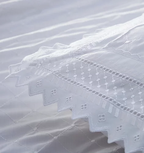 Balmoral White Super King Duvet Cover And Pillowcases 4 Balmoral White Super King Duvet Cover And Pillowcases - Image 2