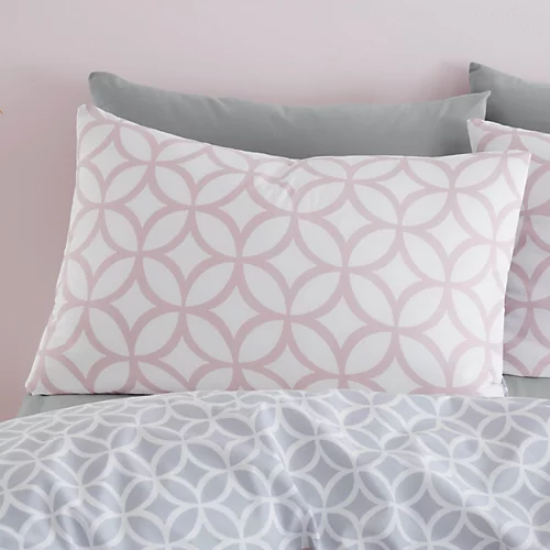 Catherine Lansfield Geo Trellis Duvet Cover Set With Pillowcases Pink 5 Catherine Lansfield Geo Trellis Duvet Cover Set With Pillowcases Pink - Image 3