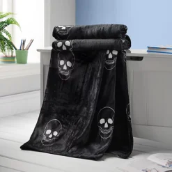 Catherine Lansfield Skulls Fleece Cosy Fleece 130x170cm Blanket Throw Grey