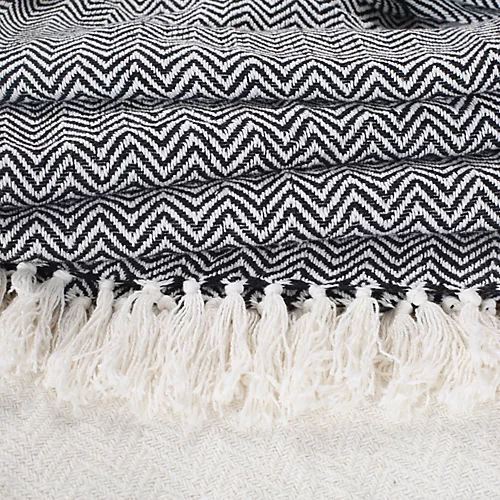 EHC PAIR Pack Chevron Cotton Throws For Sofa, Chair Blanket 127 X 152cm ( Pack Of 2 ) - Ivory / Black 6 EHC PAIR Pack Chevron Cotton Throws For Sofa, Chair Blanket 127 X 152cm ( Pack Of 2 ) - Ivory / Black - Image 4