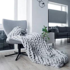 Livingandhome Grey Chunky Knit Handwoven Throw Blanket 150cm L X 120cm W -DIY livingandhome grey chunky knit handwoven throw blanket 150cm l x 120cm w0735940273039 03c MP