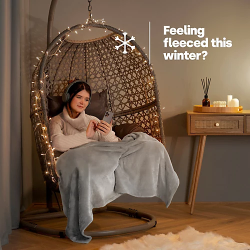 LIVIVO Flannel Fleece Blanket - Super Soft Throw, Cosy Fluffy Warm Solid Bed & Couch Throw, Versatile Microfiber Blanket - Double 5 LIVIVO Flannel Fleece Blanket - Super Soft Throw, Cosy Fluffy Warm Solid Bed & Couch Throw, Versatile Microfiber Blanket - Double - Image 3