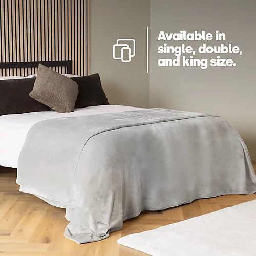 LIVIVO Flannel Fleece Blanket - Super Soft Throw, Cosy Fluffy Warm Solid Bed & Couch Throw, Versatile Microfiber Blanket - Double 6 LIVIVO Flannel Fleece Blanket - Super Soft Throw, Cosy Fluffy Warm Solid Bed & Couch Throw, Versatile Microfiber Blanket - Double - Image 4